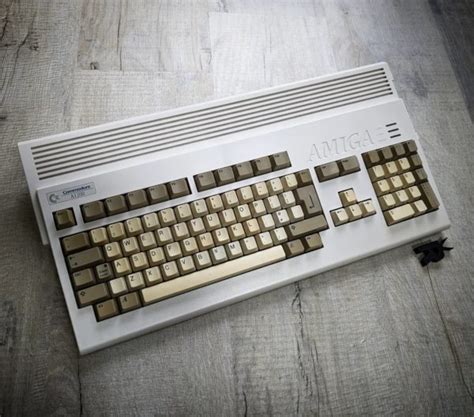 Amiga 1200 Computer for sale .